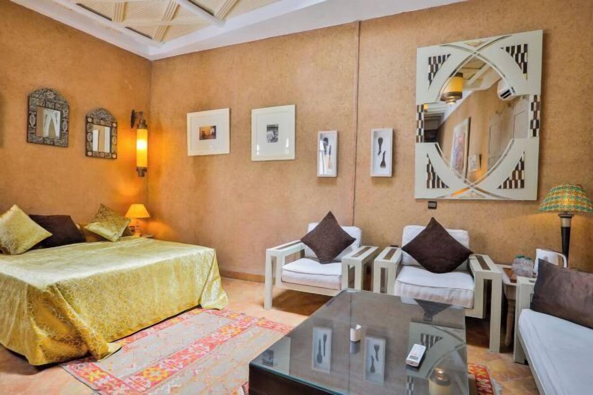 1 bedroom, individually furnished, iron/ironing board, free WiFi