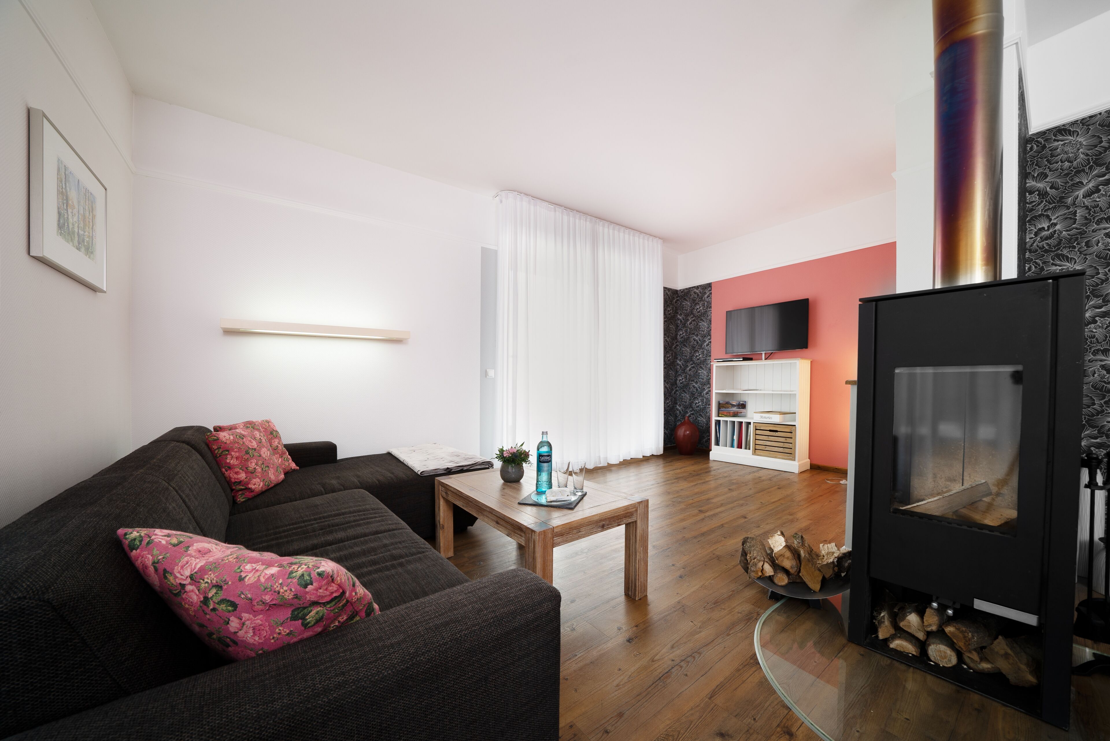 grand suite | living room | 35-inch tv with satellite channels