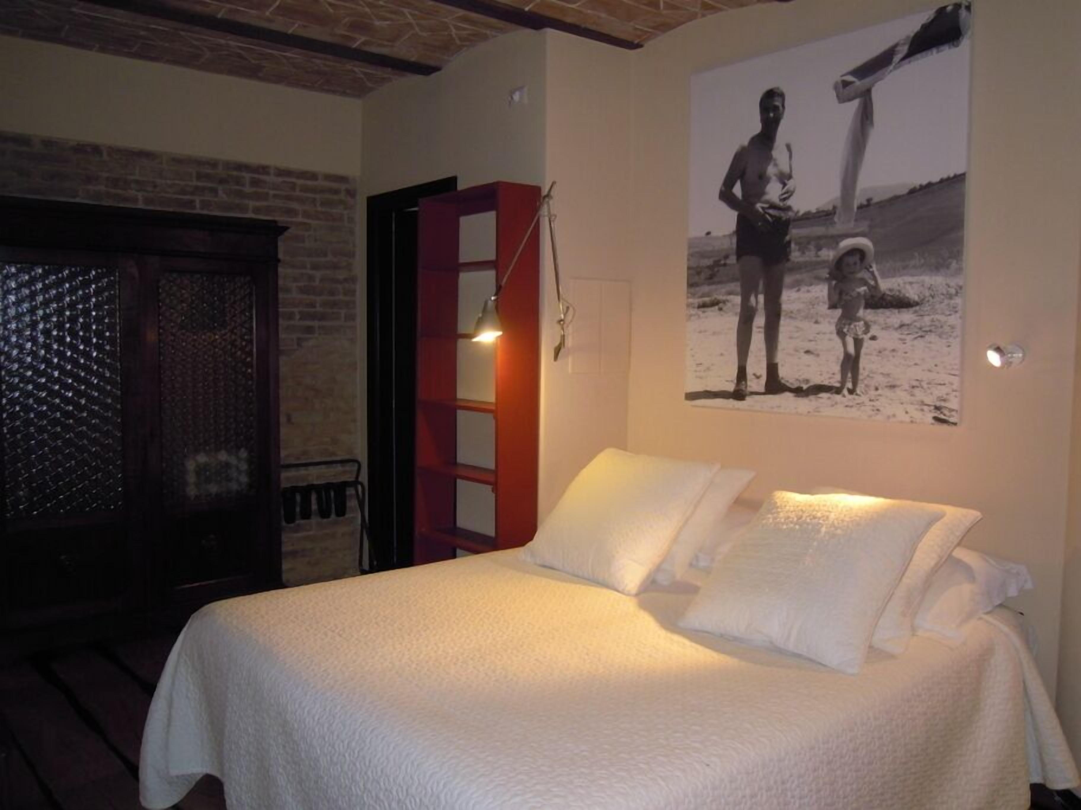 Standard Double Room, 1 Queen Bed, Patio, Garden View