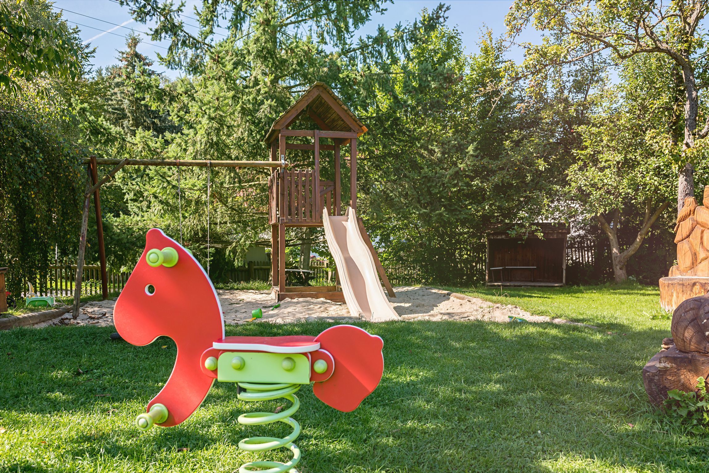 children’s play area – outdoor