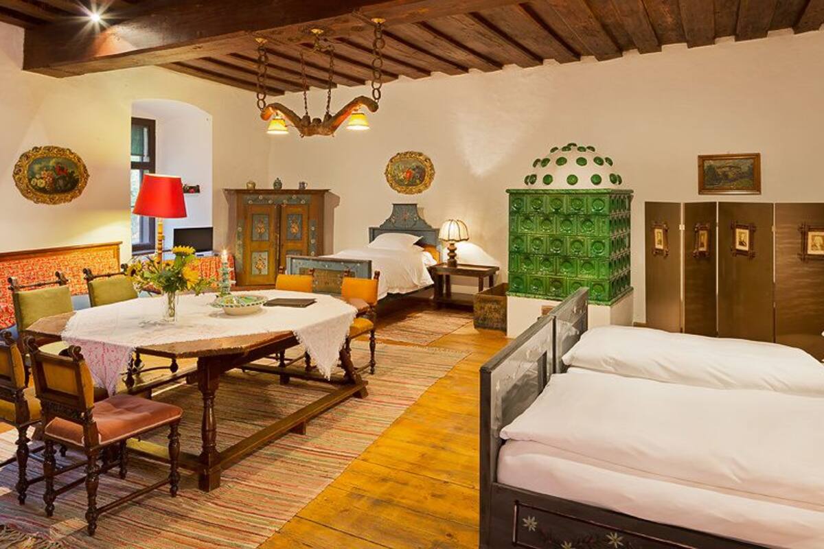 triple room | in-room safe, individually decorated, individually furnished