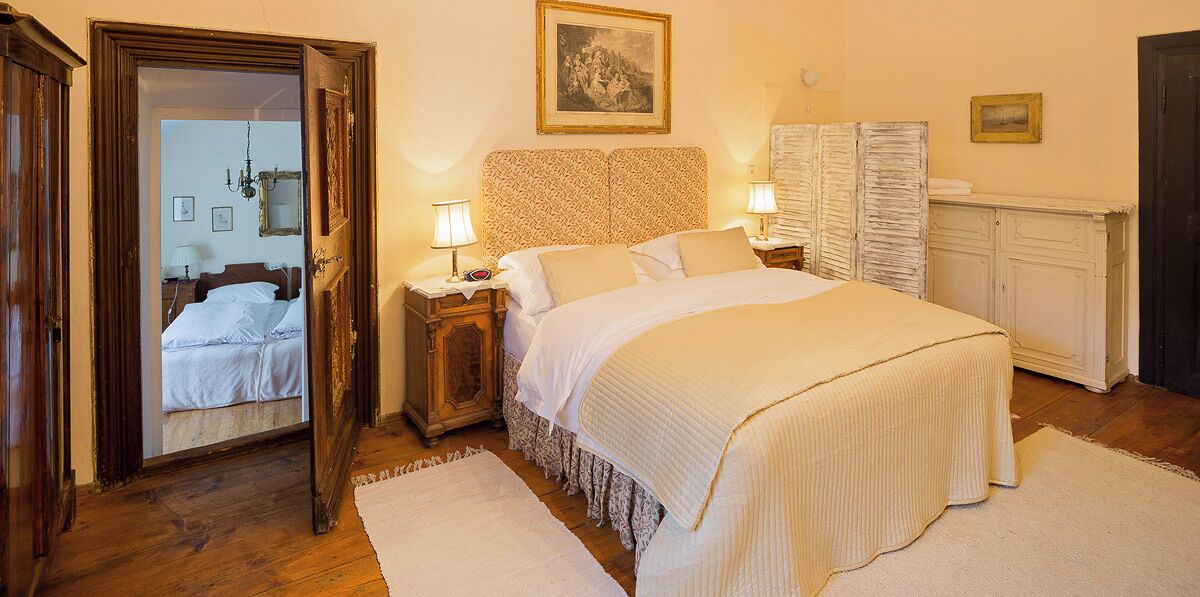 family apartment, 2 bedrooms | in-room safe, individually decorated, individually furnished