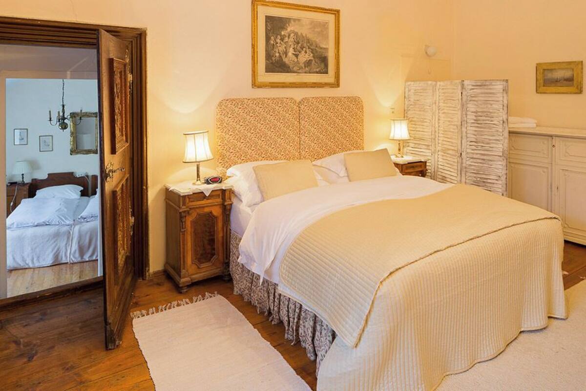 family apartment, 2 bedrooms | in-room safe, individually decorated, individually furnished