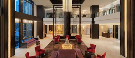 Lobby lounge