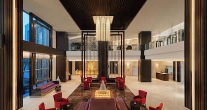 Courtyard by Marriott Gurugram Downtown
