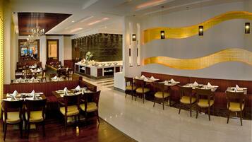 Daily buffet breakfast (INR 500 per person)