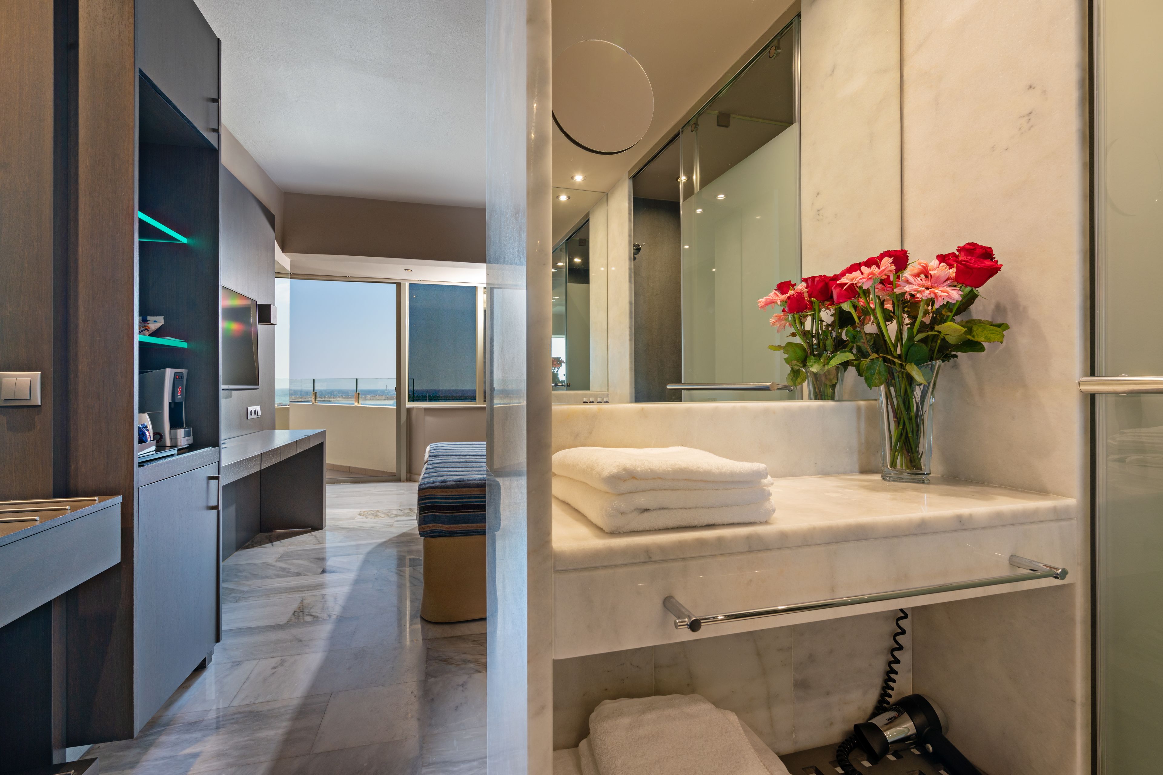 grand suite, 1 bedroom, sea view | 1 bedroom, minibar, in-room safe, blackout curtains