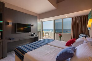 Suíte grand, 1 quarto, vista para o mar | Frigobar, cofres nos quartos, cortinas blackout, quartos à prova de som