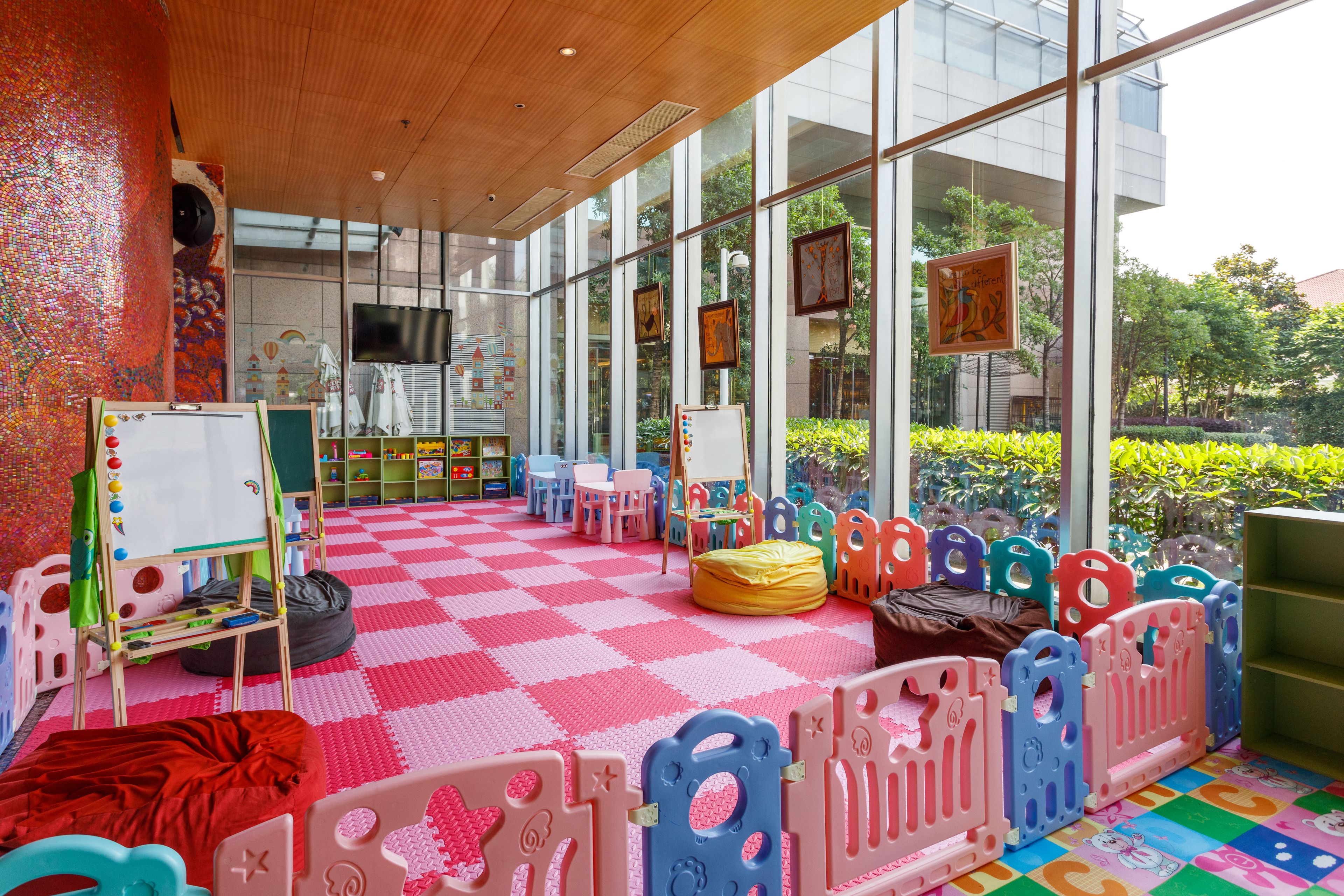 children’s play area – indoor