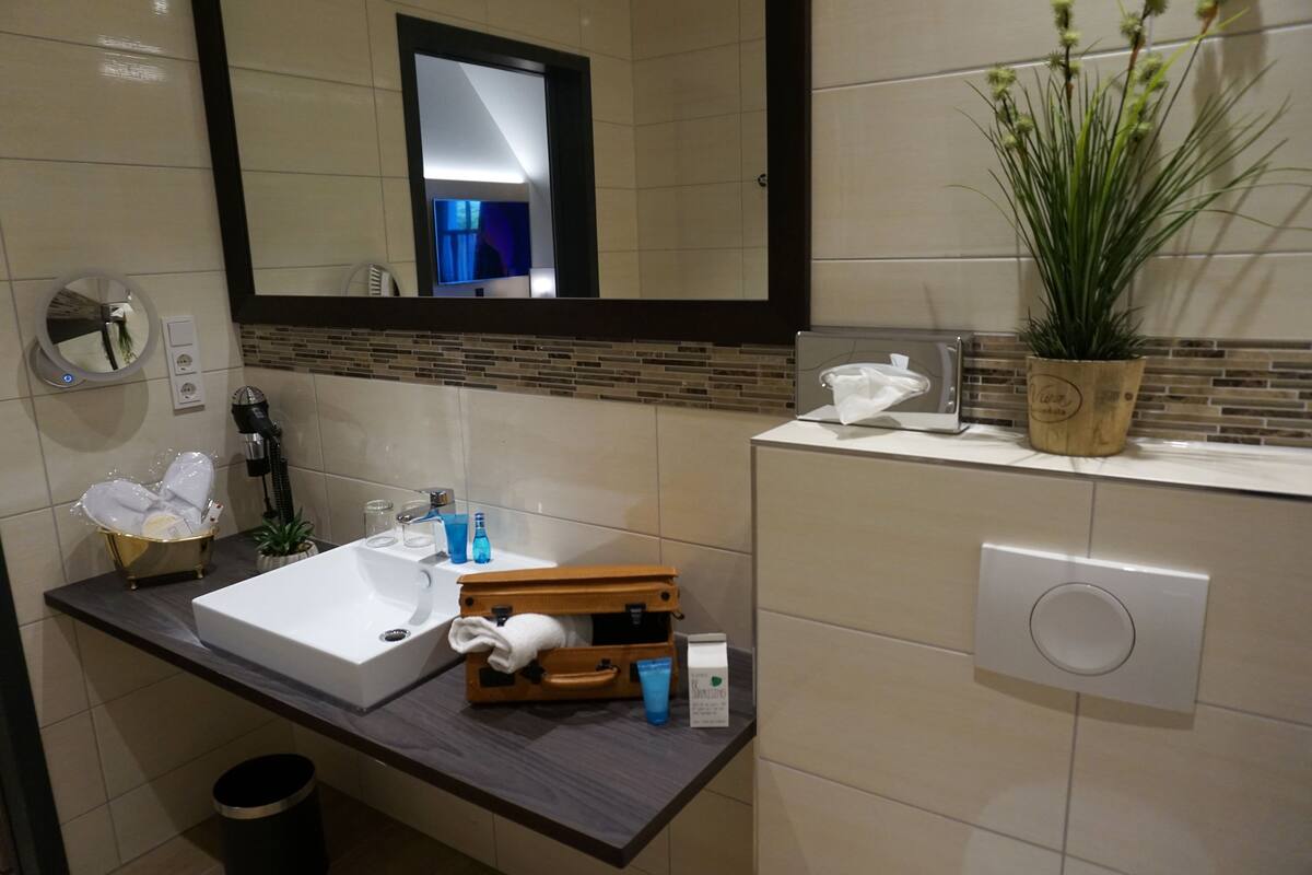 grand double room | room amenity