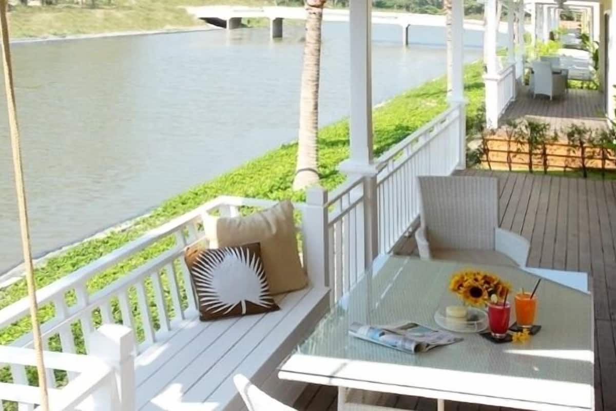 Lake View Villas Two Bedroom | Terrace/patio