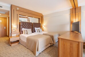 Senior Triple Room, Golf View | Free minibar items, in-room safe, free WiFi - Sueno Hotels Golf Belek - Free Access to Sueno Hotels Deluxe Belek Facilities (Serik)