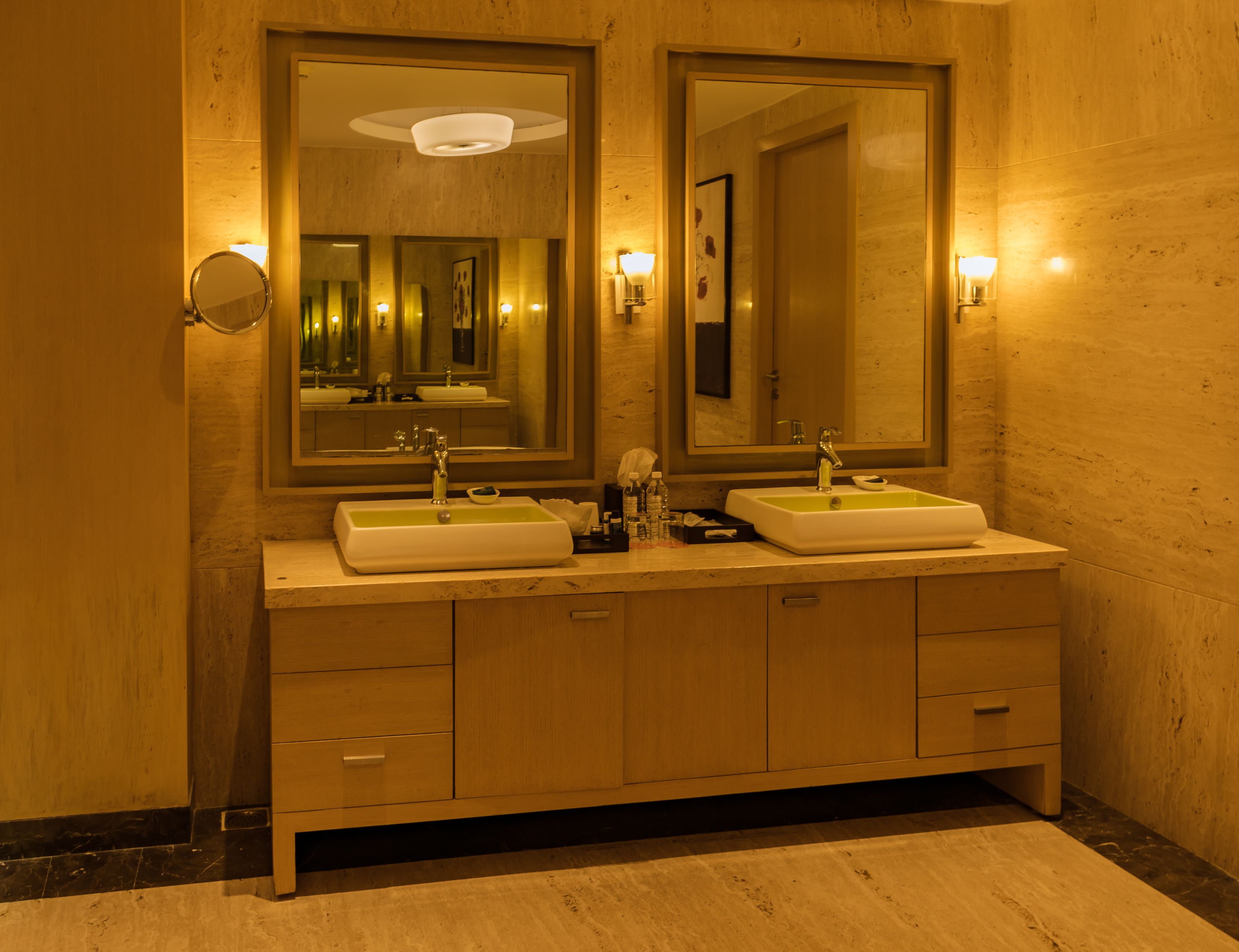 presidential suite, 1 bedroom | bathroom | rainfall showerhead, free toiletries, hair dryer, slippers