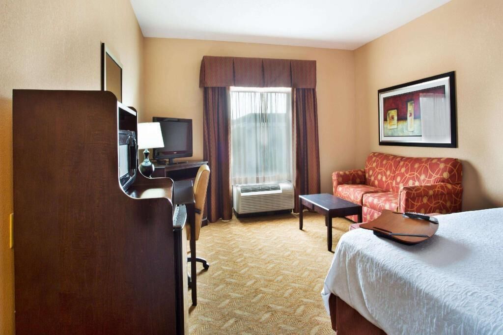 In-room safe, desk, iron/ironing board, free cribs/infant beds