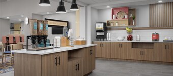 密西西比勞雷爾希爾頓歡朋套房酒店