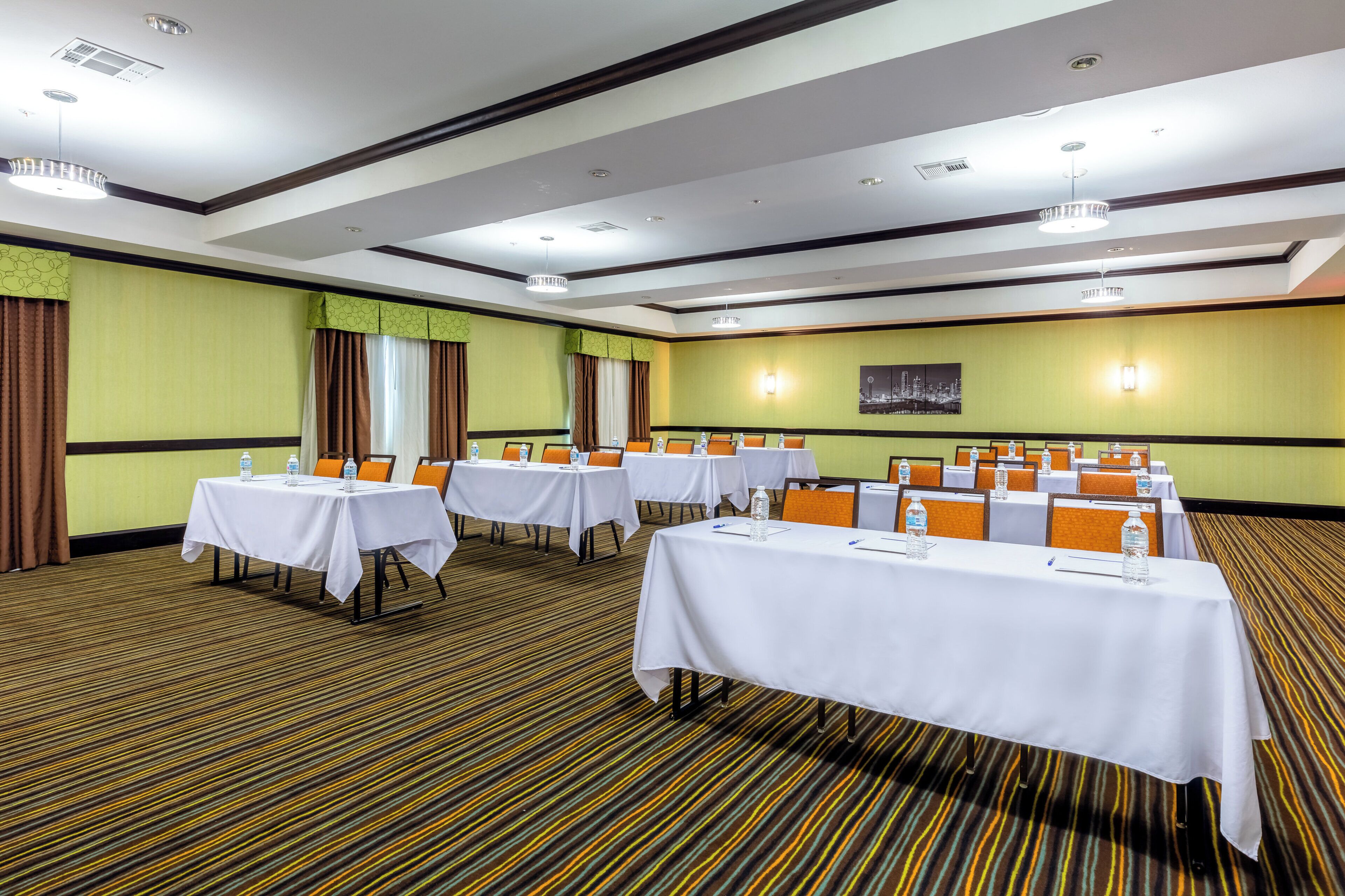Foto - Holiday Inn Express Hotel & Suites DALLAS WEST by IHG