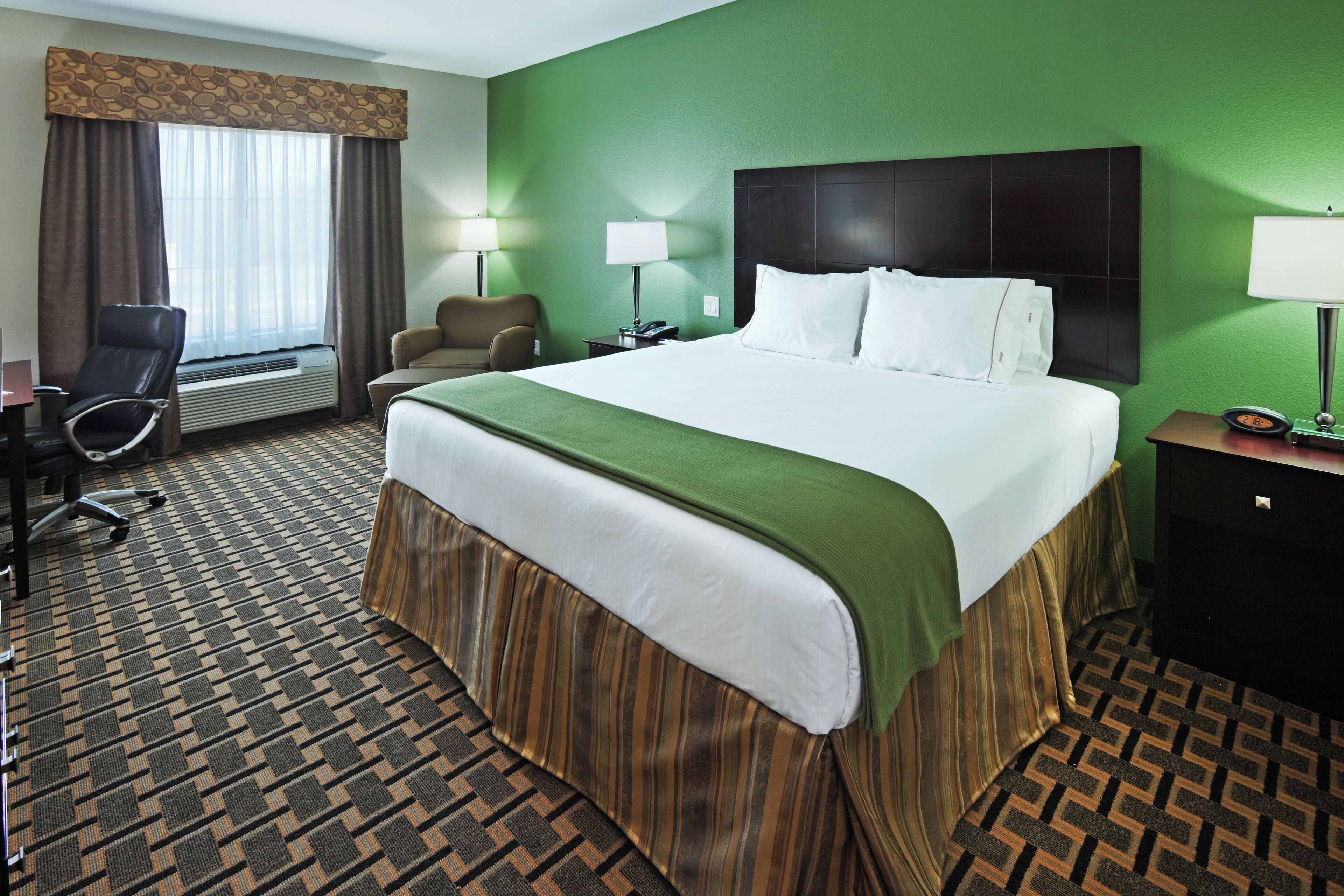 in-room safe, desk, iron/ironing board, free cots/infant beds