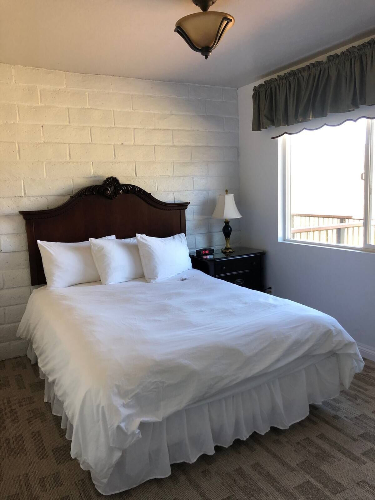 deluxe room, multiple beds, lake view | 1 bedroom, free wifi, bed sheets