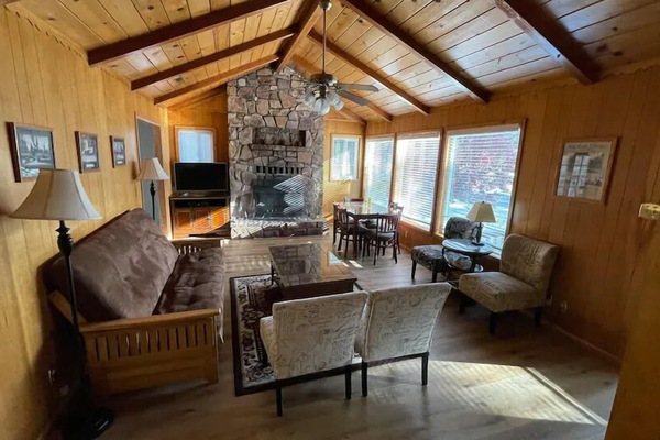 Deluxe Room, Multiple Beds | Living area | 42-inch flat-screen TV with satellite channels, TV