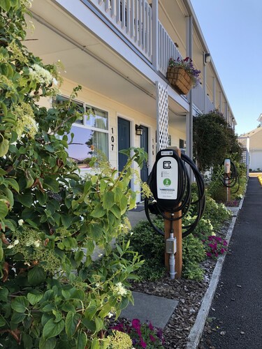 Super 8 by Wyndham Florence OR