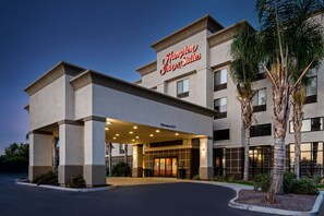 Exterior - Hampton Inn & Suites Bakersfield/Hwy 58, CA (Bakersfield)