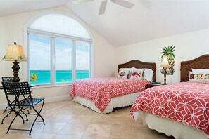 Appart'hôtel Luxe, 3 chambres, vue mer, en front de plage | Draps en coton égyptien, literie de qualité supérieure