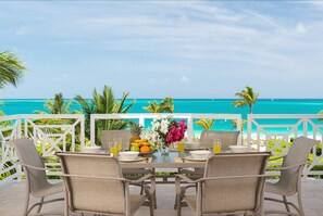 Balcony - Grandview on Grace Bay (Providenciales)