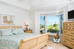 Condo, 2 Bedrooms, Ocean View, Beachfront | Egyptian cotton sheets, premium bedding, down duvets, in-room safe - Grandview on Grace Bay (Providenciales)