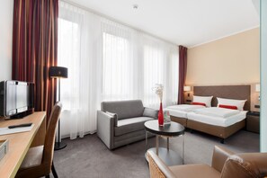 Superior Double Room | In-room safe, desk, soundproofing, free WiFi - ACHAT Hotel München Süd (Munich)