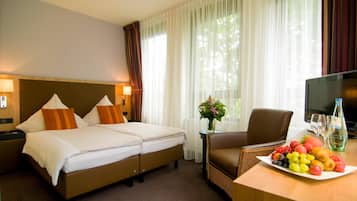 Skrivebord, lydisolert, wi-fi (inkludert) og sengetøy