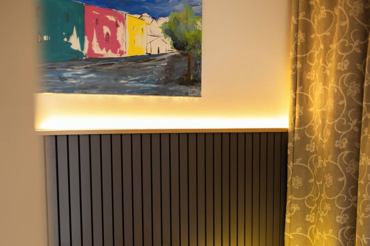 Gemeinsamer Comfort-Schlafsaal | Pillowtop-Betten, Verdunkelungsvorhänge, schallisolierte Zimmer