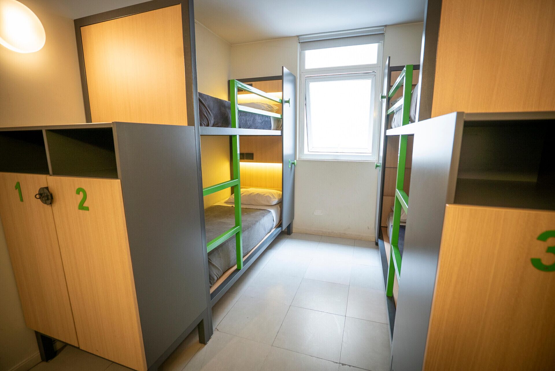 Pillowtop-Betten, Verdunkelungsvorhänge, schallisolierte Zimmer