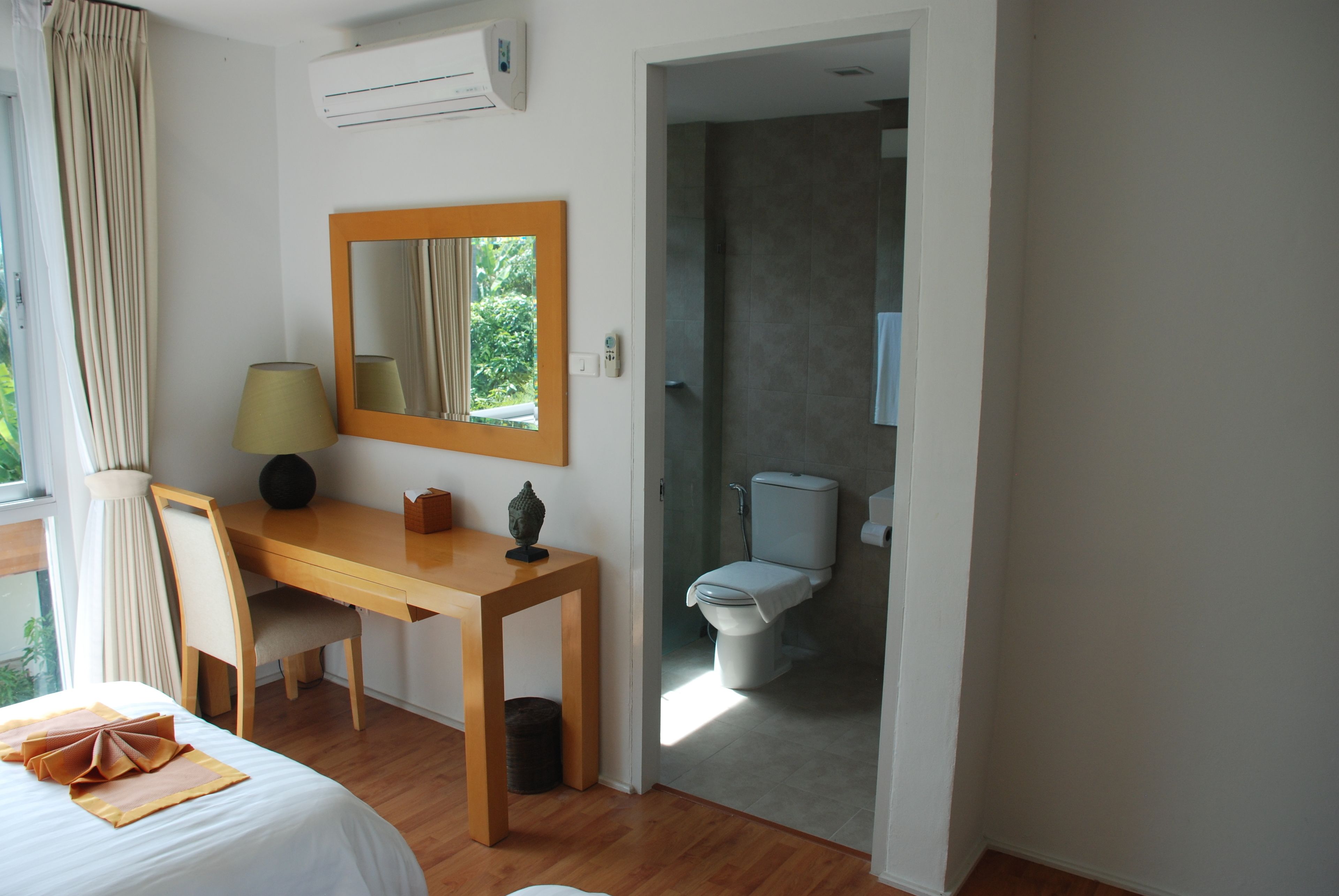 one bedroom apartment, pool view (one bedroom duplex pool view) | bathroom | separate bathtub and shower, hair dryer, towels