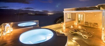 Caldera's Dolphin Suites