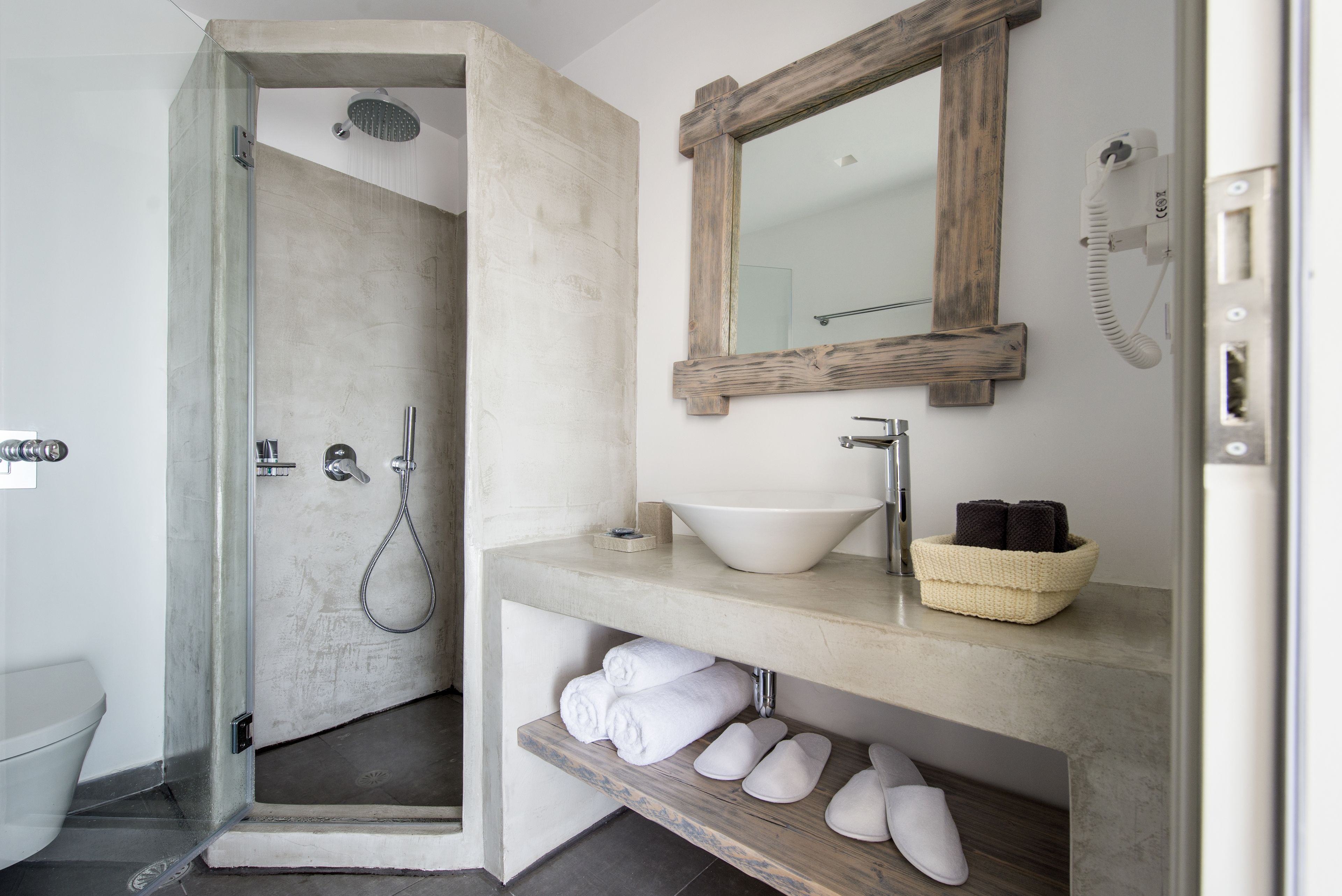 Photo - Caldera's Dolphin Suites