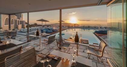 Caldera's Dolphin Suites