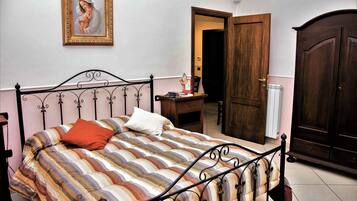 1 camera, copriletto in piuma, Wi-Fi gratuito, lenzuola