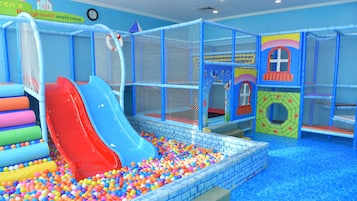Children’s play area – indoor