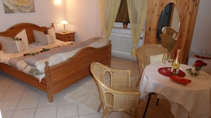 Minibar, desk, cribs/infant beds, WiFi - Hotel Restaurant Linde (Otterstadt)