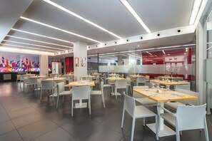 Food court