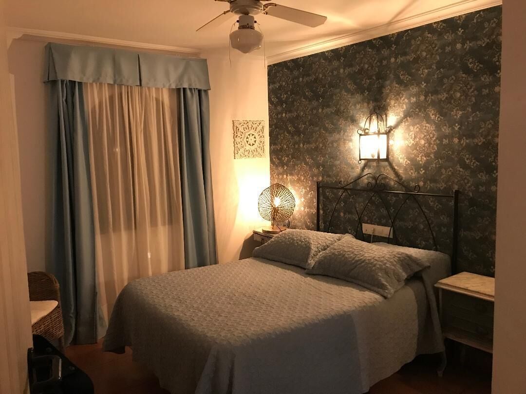In-room safe, desk, soundproofing, free WiFi