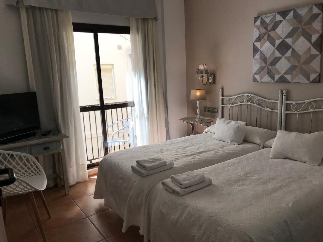 In-room safe, desk, soundproofing, free WiFi