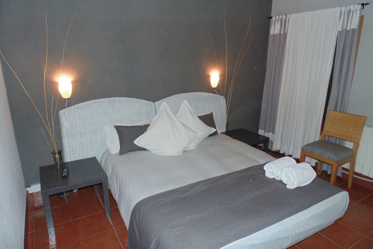 Double Room | 1 bedroom, down duvets, individually decorated, individually furnished