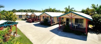Dolphin Sands Holiday Villas