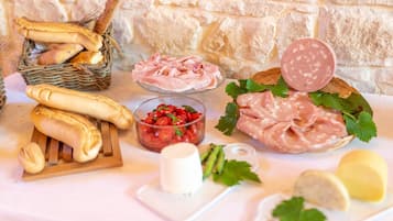 Desayuno continental incluido todos los días