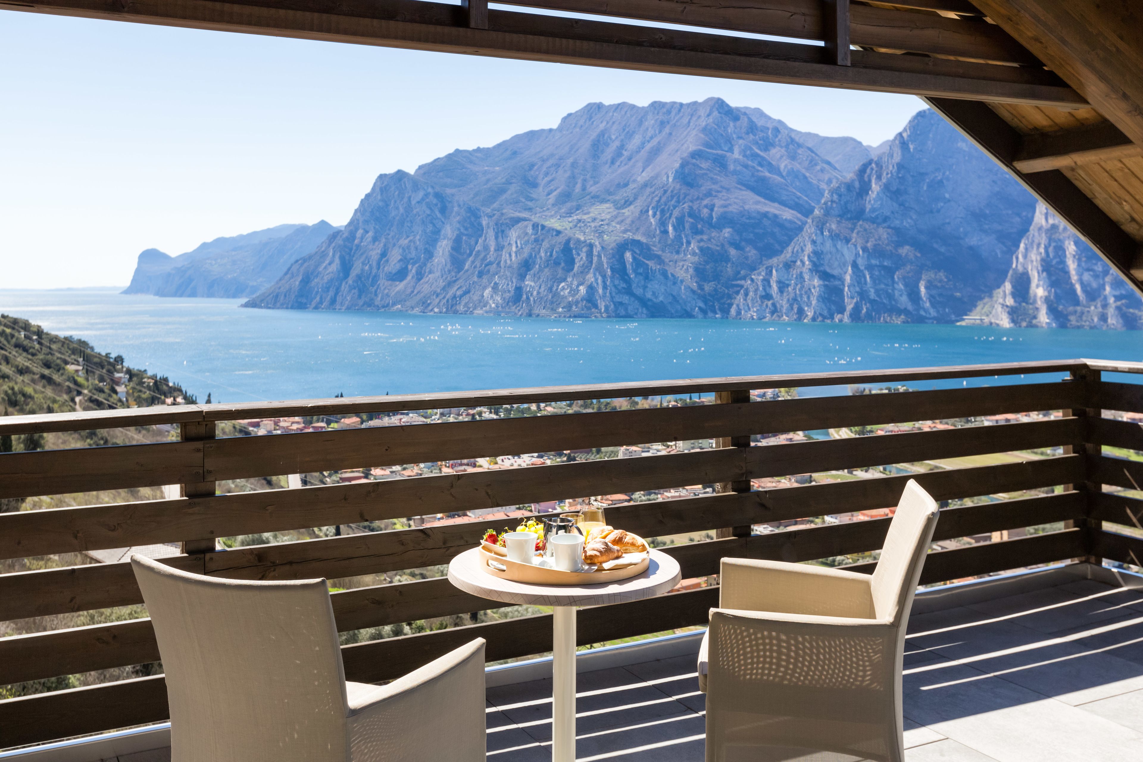 double or twin room, lake view | balcony view