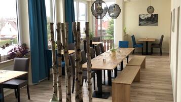 Desayuno buffet incluido todos los días