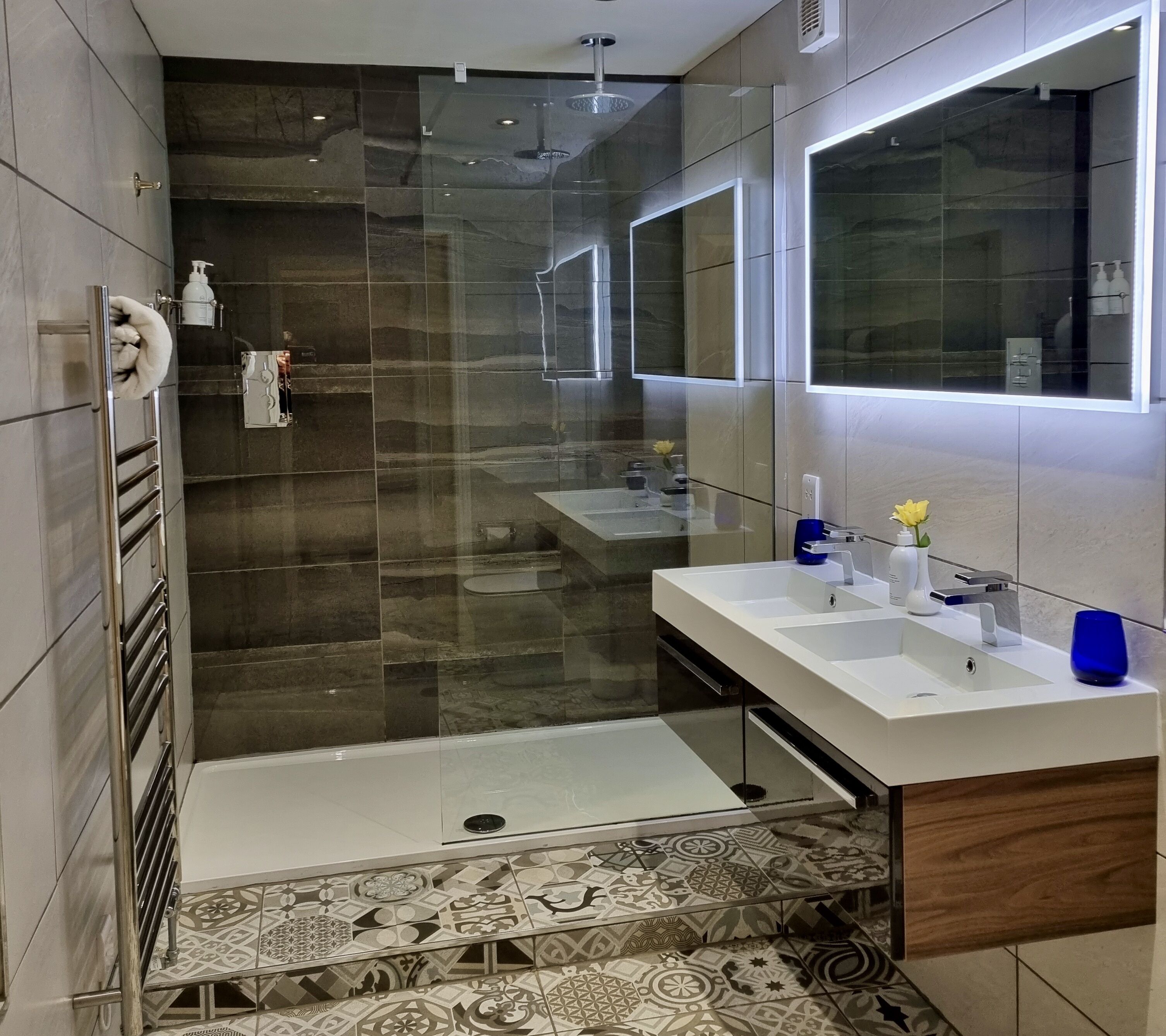 superior room | bathroom | designer toiletries, hair dryer, towels