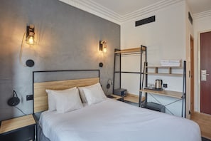 Economy Double Room | Minibar, in-room safe, individually decorated, desk - Hotel Auguste (Paris)