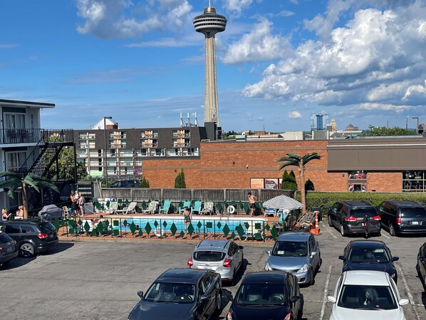 Exterior - Rainbow Motor Inn - By the Falls (Niagara Falls)